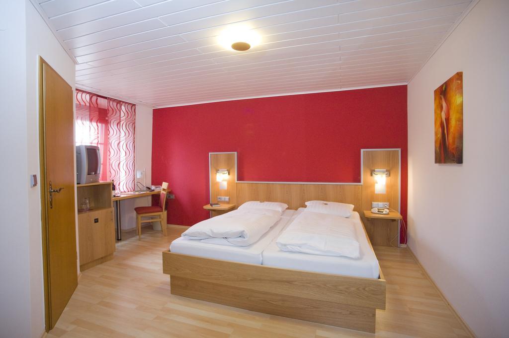 Hotel Restaurant Reichsadler Büchen Eksteriør billede
