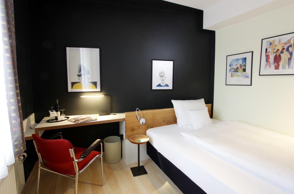 Hotel Restaurant Reichsadler Büchen Eksteriør billede